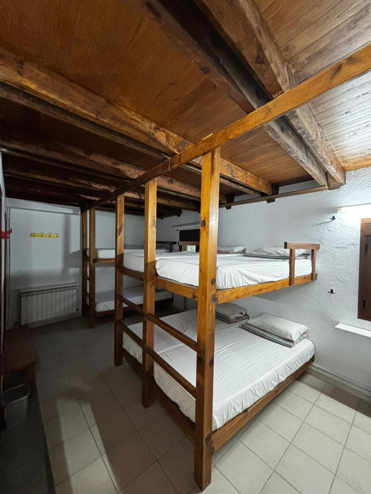 Albergue La Escuela De Liri ภายนอก รูปภาพ
